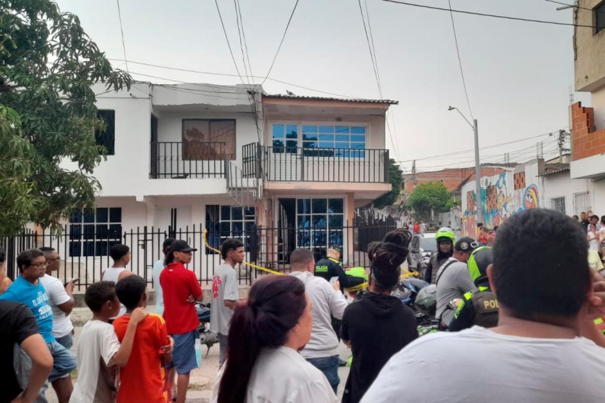 ¡Terrible escena! Hallan muerta a pareja de esposos en un cuarto de su casa