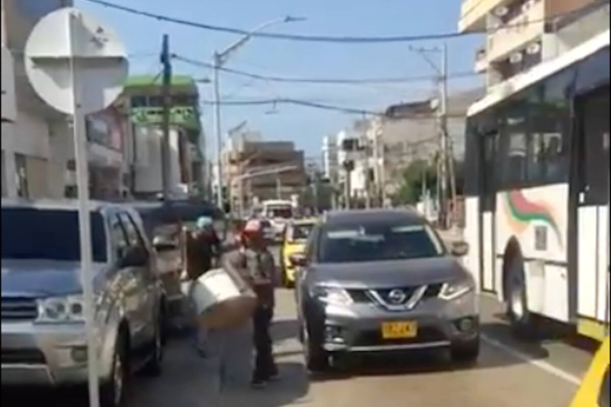 Hombres disfrazados de policías realizan millonario robo en Barranquilla