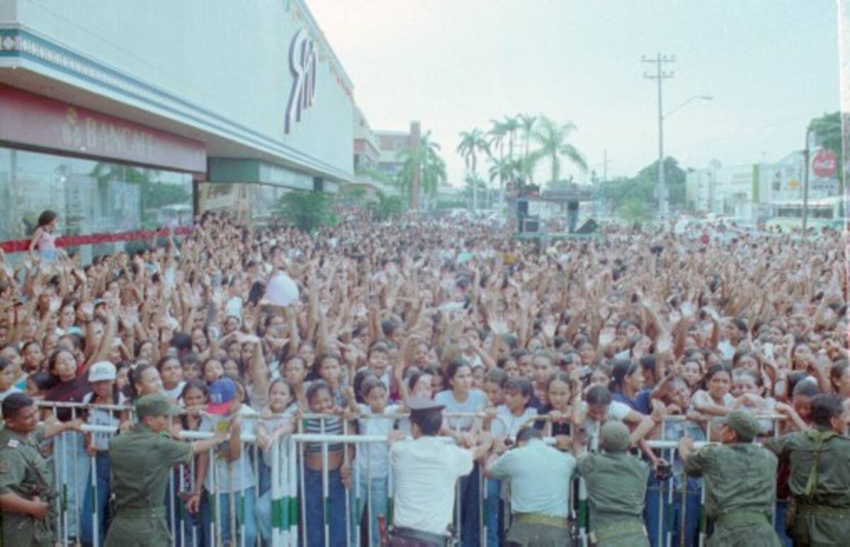 En 1997 este grupo reunió a miles de adolescentes y jóvenes que atiborraron las instalaciones del Multicentro La Plazuela. ARCHIVO: EDUARDO HERRÁN