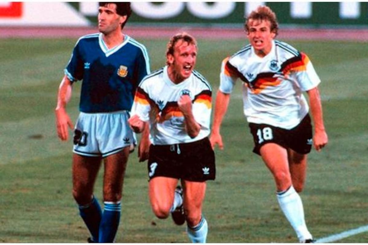 Brehme subasta balón del Mundial Italia para lucha contra coronavirus