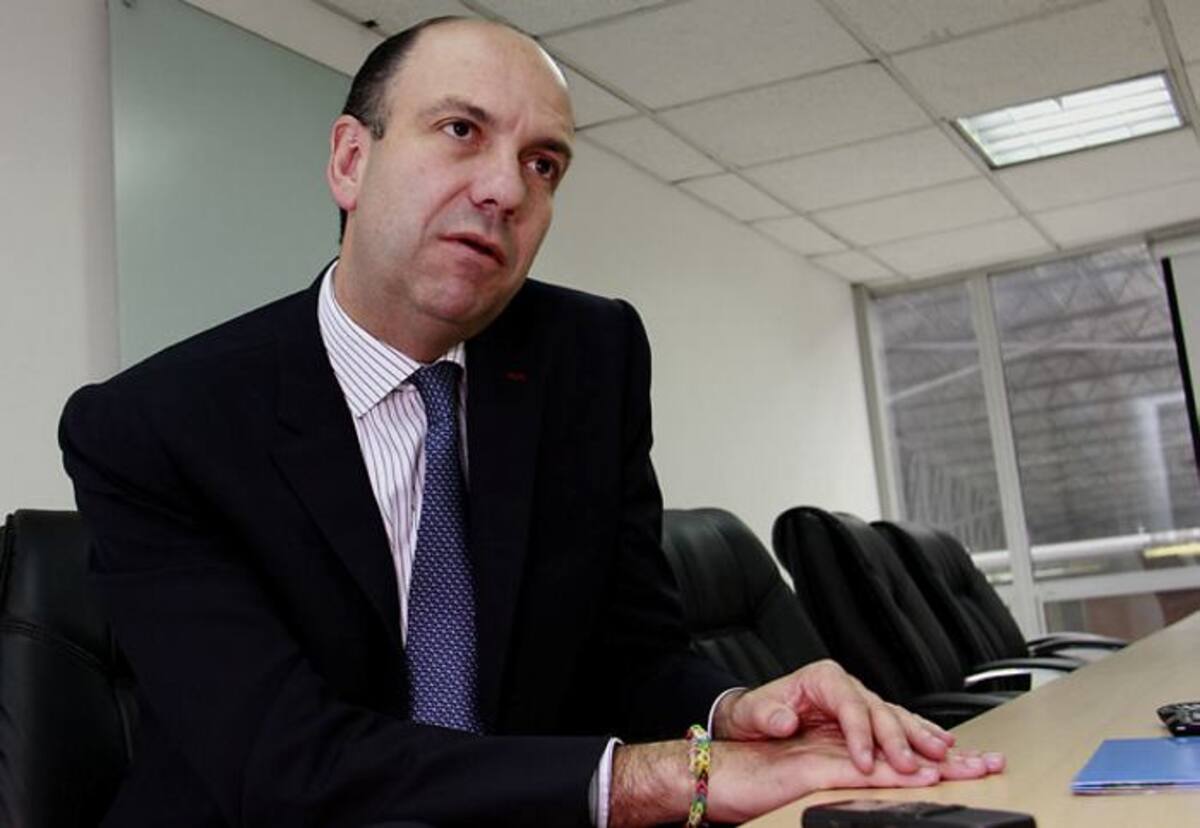 Gabriel Vallejo.