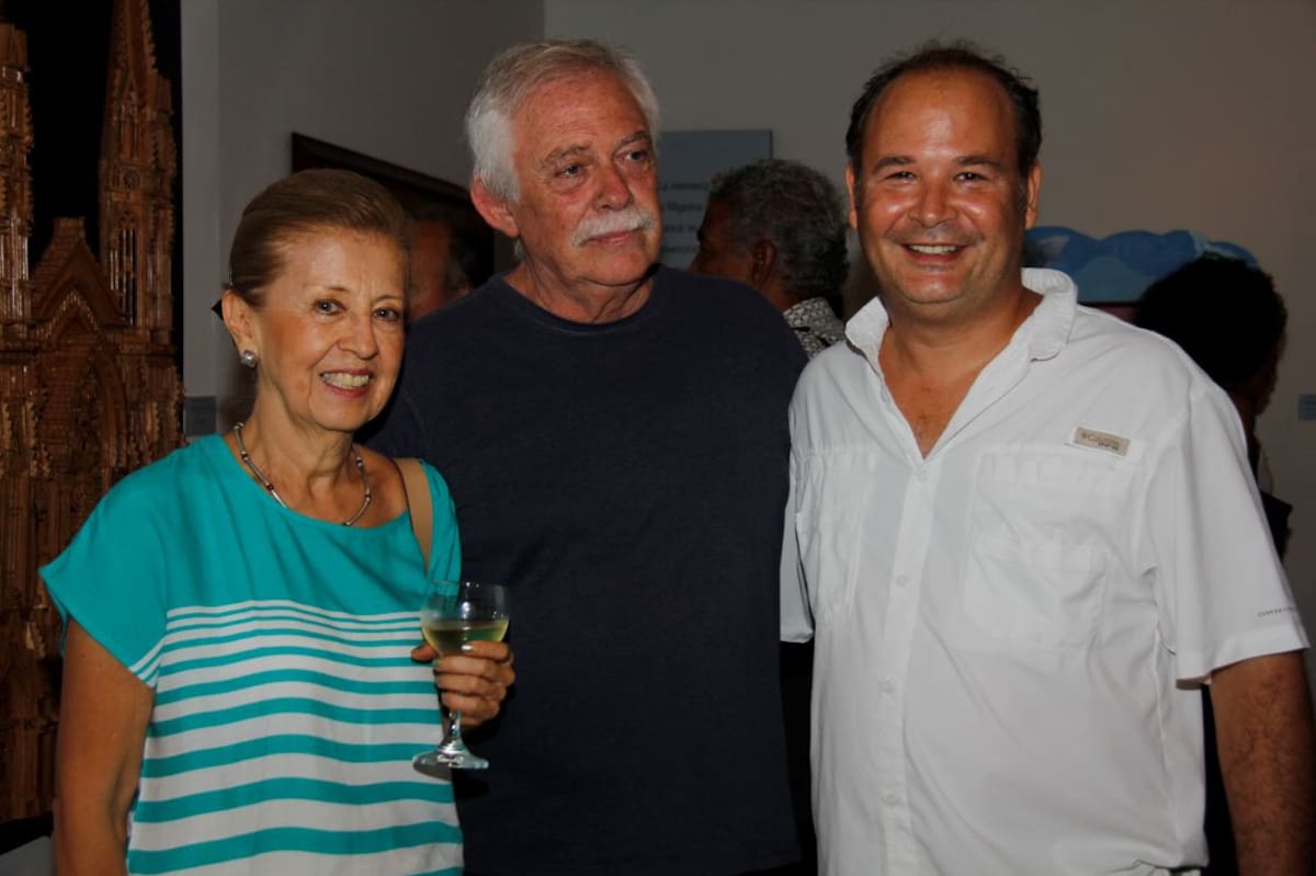María Isabel Velasco, Juan Pergolis, y Sabas Pretelt.