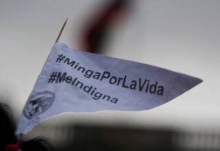 Minga indígena se mantiene en la vía Panamericana por incumplimiento de acuerdos