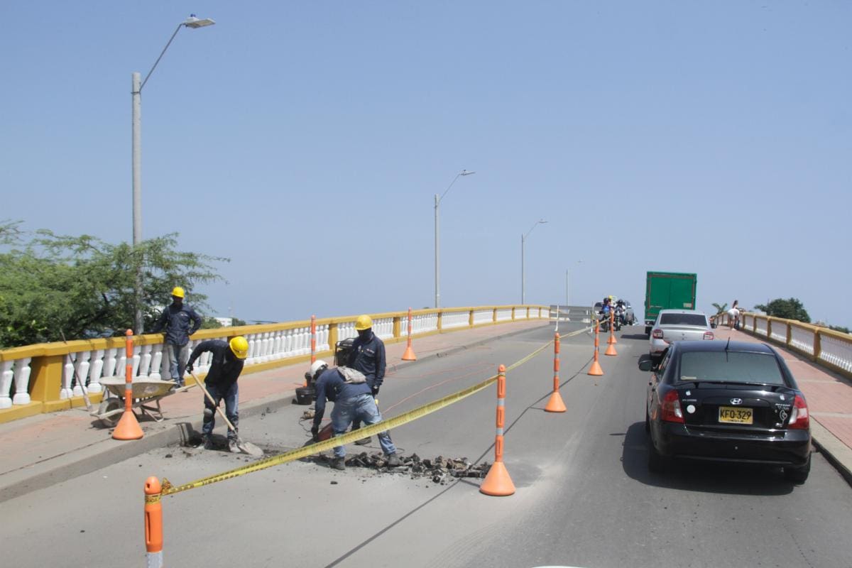 Cierres parciales en el puente Román por obras en malla vial