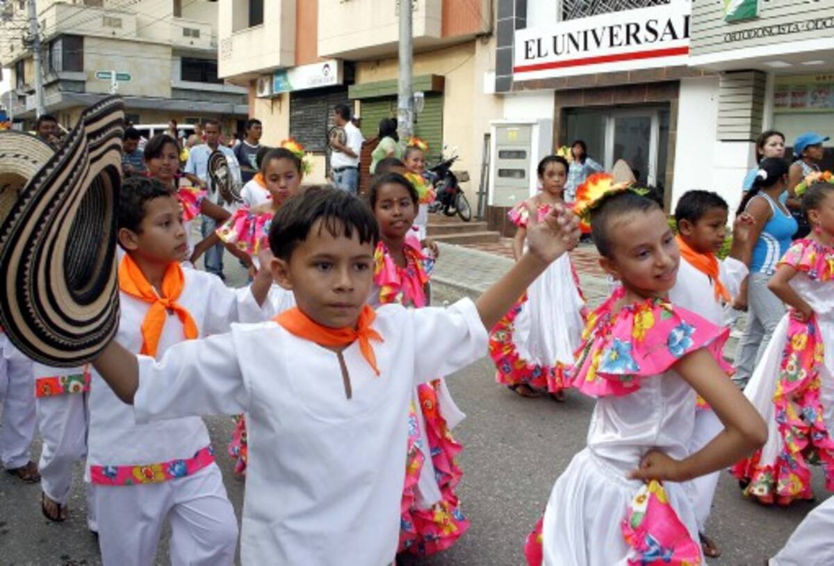 La Institución Educativa San José también estuvo presente.