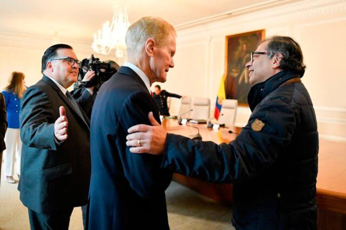 Petro habló con el director de la NASA sobre ida del hombre a la Luna
