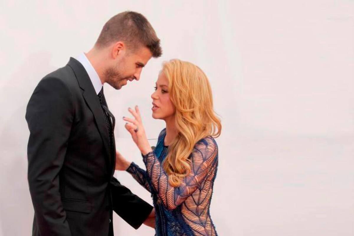 El día que Shakira hizo aterrizar un avión sólo para darle un beso a Piqué