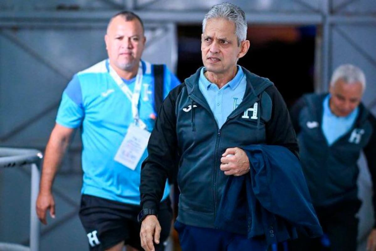 Técnicos llaman a rescatar valores del fútbol sudamericano y no a “copiar y pegar mal”