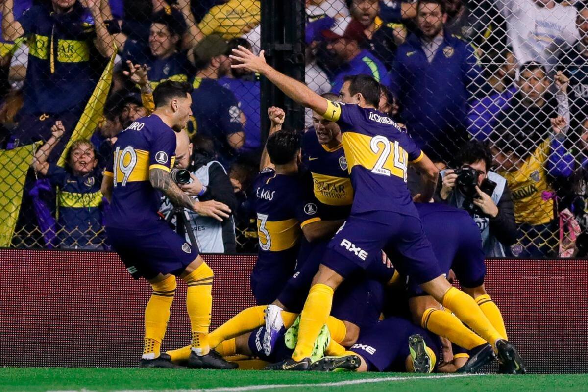 La razón por la que el técnico de Boca tuvo que ir urgente al hospital