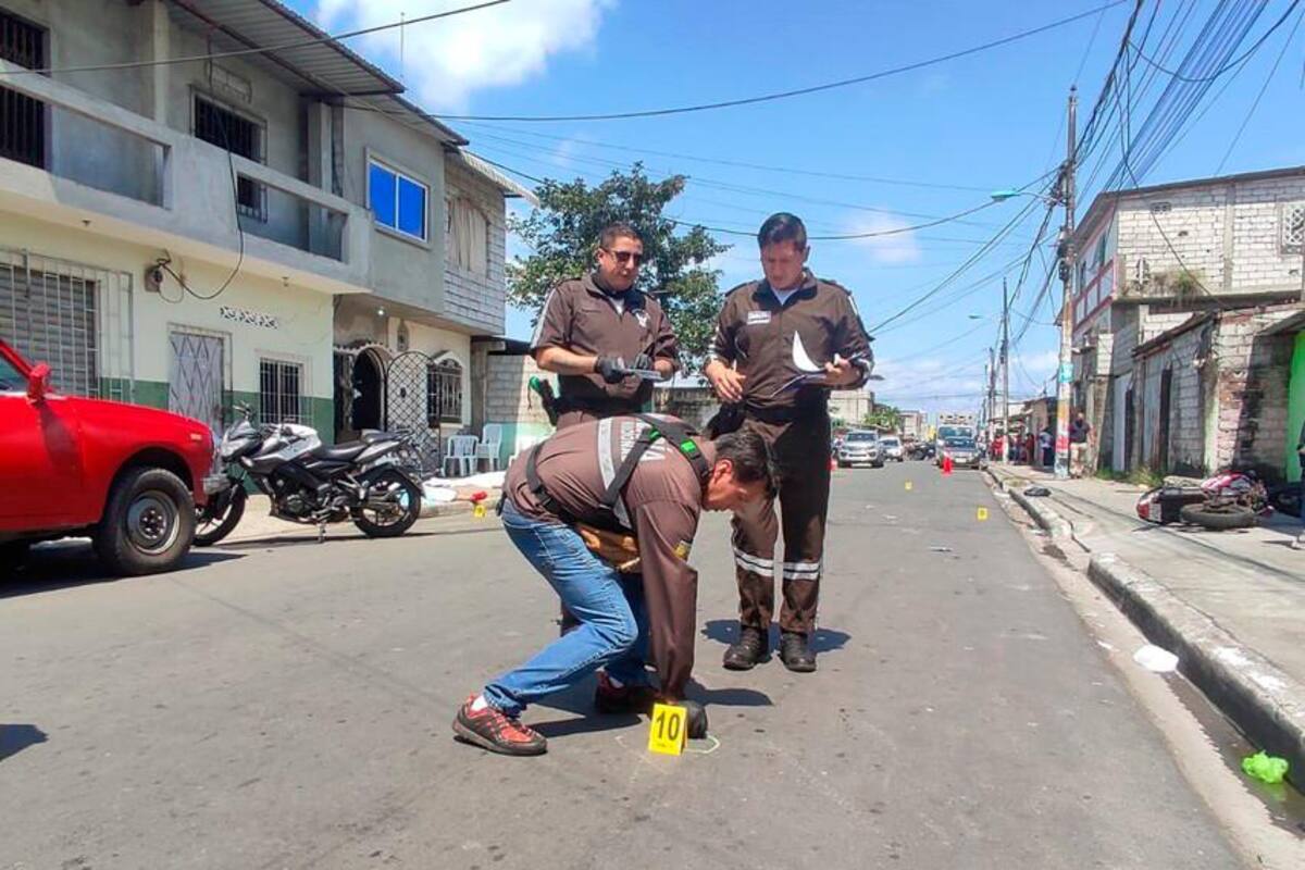 Ocho muertos y varios heridos dejó un tiroteo en Ecuador