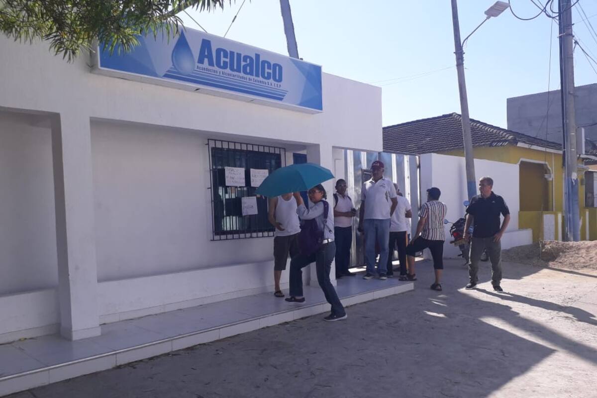 Continúan protestas de habitantes de Turbaco por falta de agua