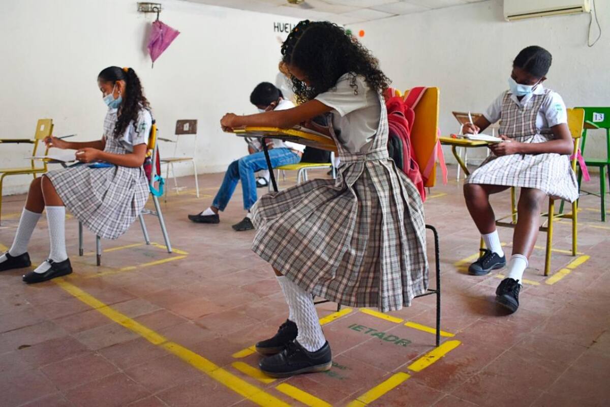 Bolívar le sigue apostando a las clases presenciales