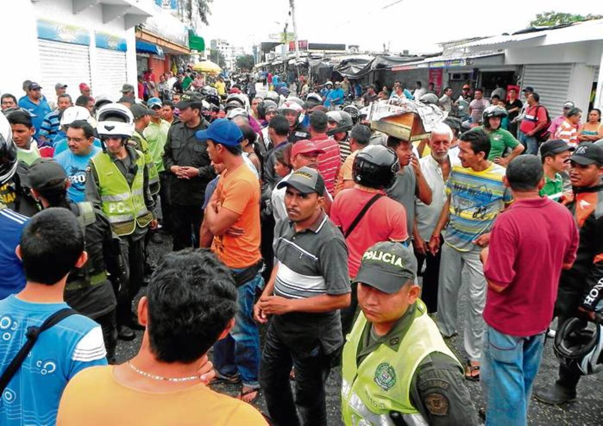 La alteración de la tranquilidad en el centro de la capital sucreña no pasó a mayores tras la intervención del Coronel de la Policía Sucre.