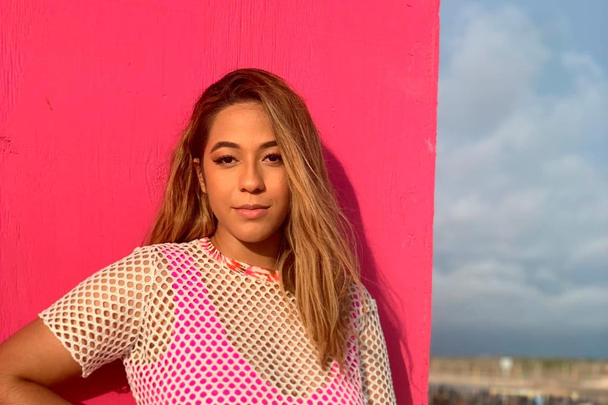 Video: Katrinalieth Morales, hija de Kaleth, canta ‘De millón a cero’