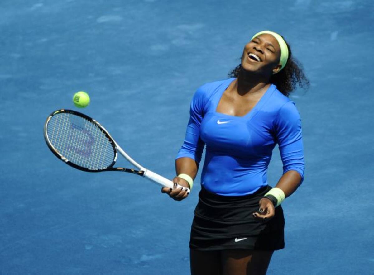 Serena se mostró aliviada con la condición del tobillo derecho. AFP PIERRE-PHILIPPE MARCOU