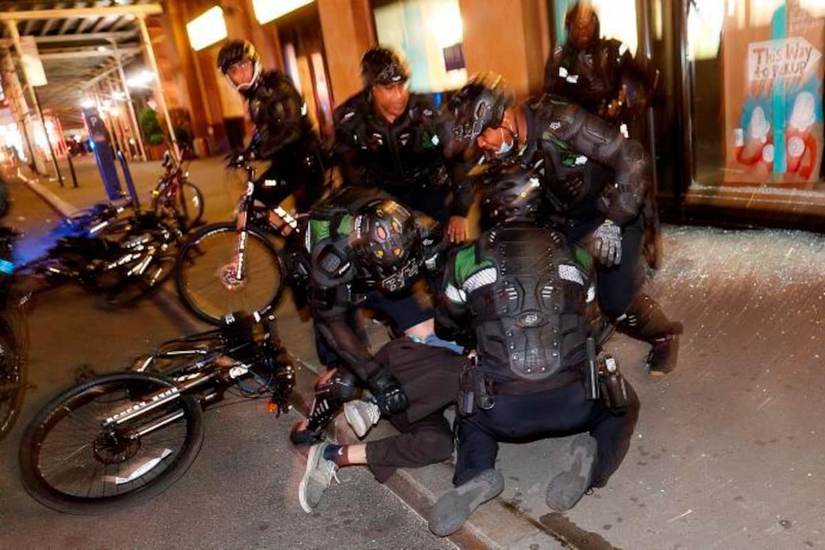 Denuncian al menos 280 agresiones a periodistas durante las protestas en EEUU
