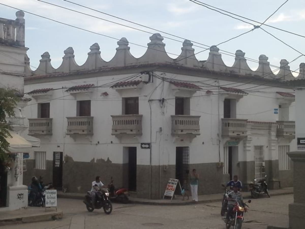 A parte de un valioso patrimonio arquitectónico, la ciudad de Corozal tiene uno intangible representado en el famoso mote de queso, el diabolín y el jugo de corozo, entre otros.