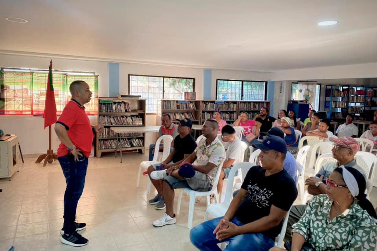 “Sapéame y te pago”: así es la campaña del Bukele de Santa Rosa