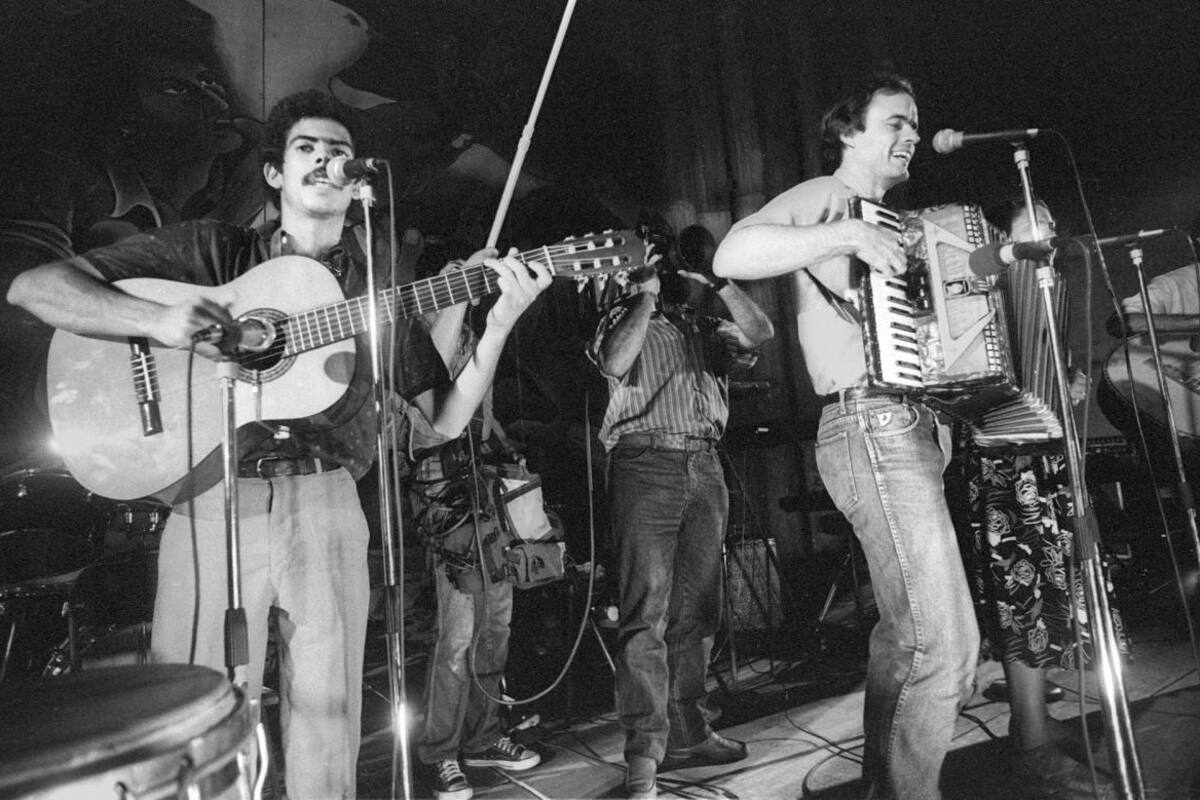 Iván Mejía publica el libro sobre la banda que surgió en la Guerra Civil