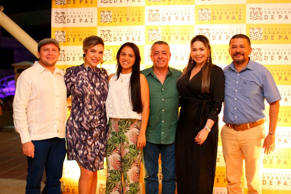 Gabriel Cuéllar, Josefina Meza, Hellem Pizarro, Ferney Cano, Paola Castañeda y Alainil García.