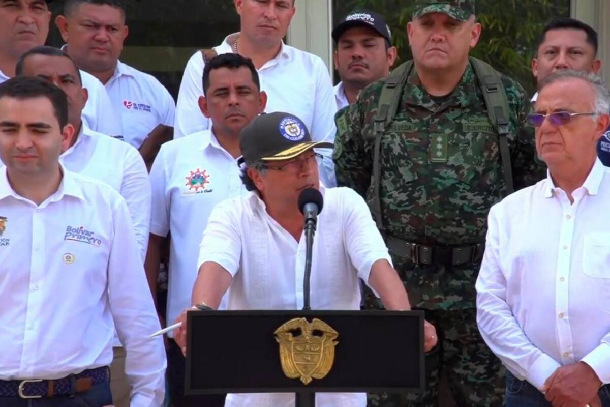 Presidente Petro suspendió órdenes de extradición de negociadores del ELN