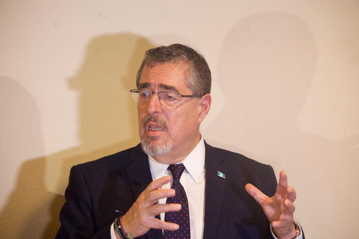 Presidente electo de Guatemala suspende transición con actual Gobierno