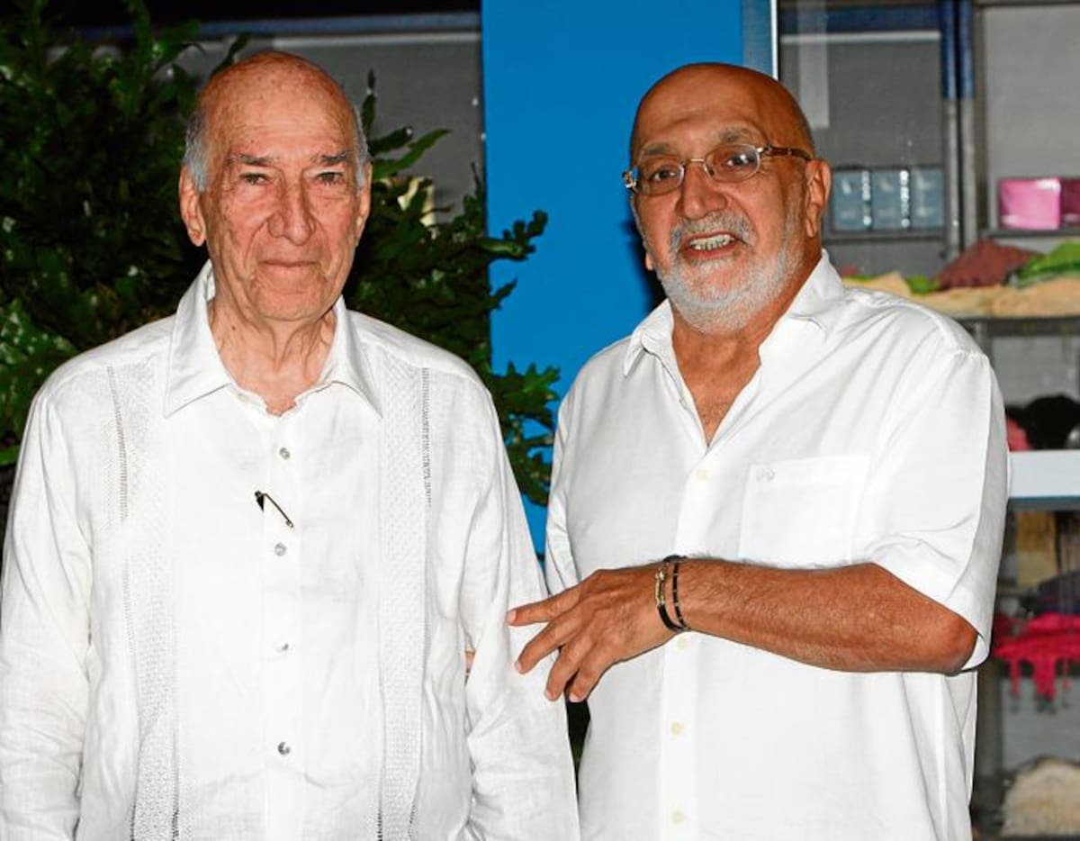 Rodolfo De La Vega con su amigo Juan Gossaín.