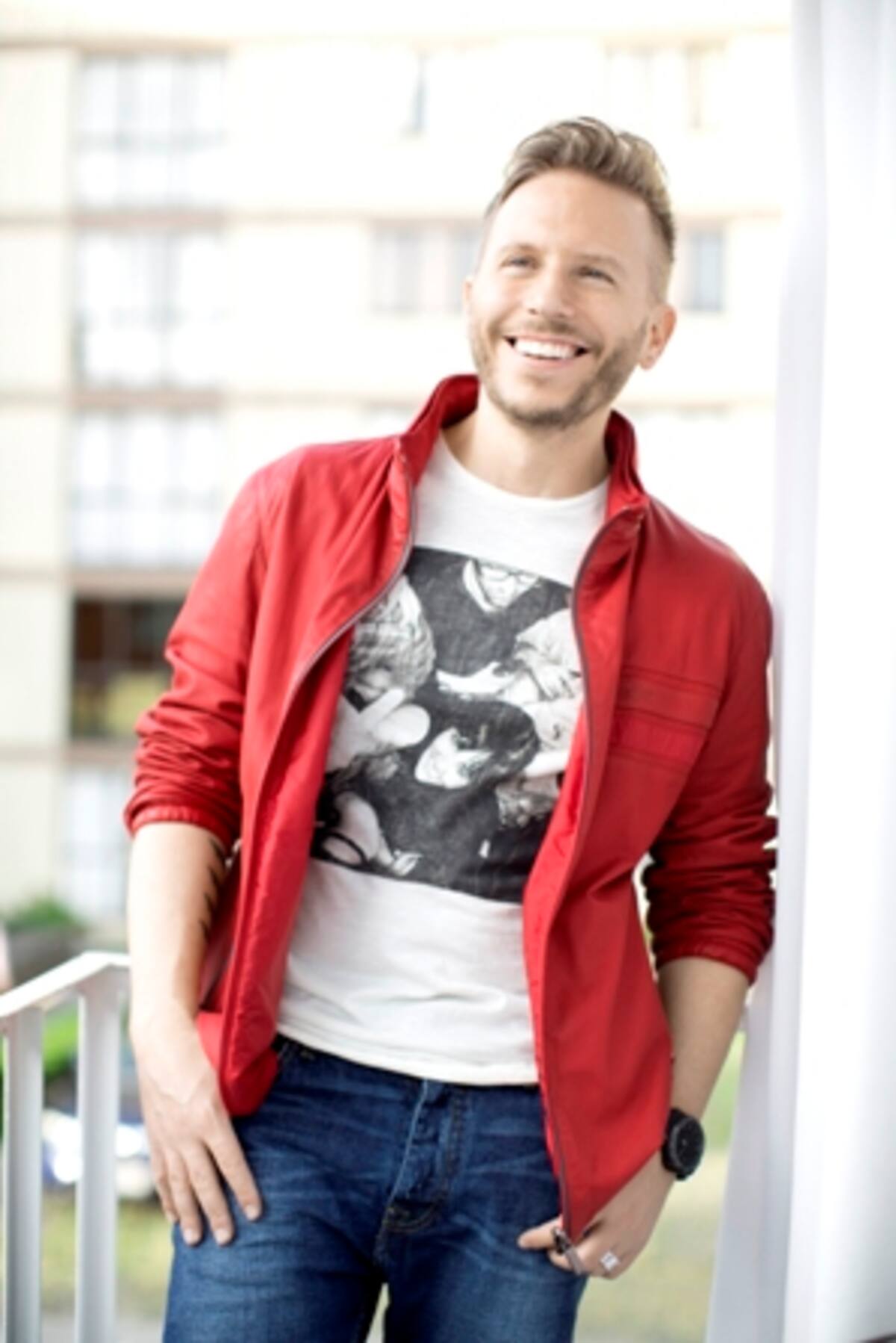 La inspiración volvió a Noel Schajris, con un disco que está lleno del espíritu de esta etapa tan especial en su vida. CORTESÍA SONY MUSIC