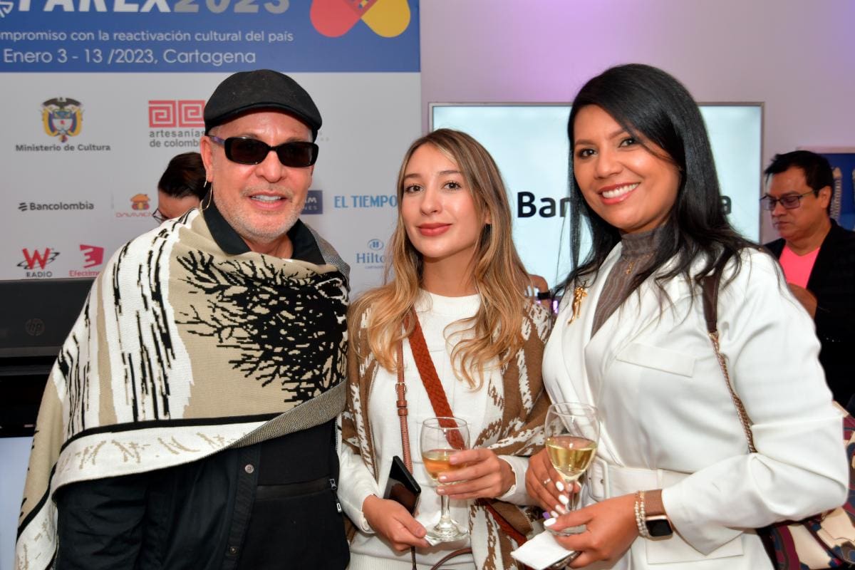 Hernán Zajar, Camila Villamil Y Pamina González.