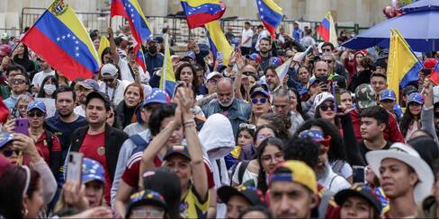 En fotos: venezolanos en Colombia protestaron contra resultados electorales