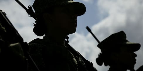 Mujeres ingresan por primera vez a la formación como oficiales infantes de marina