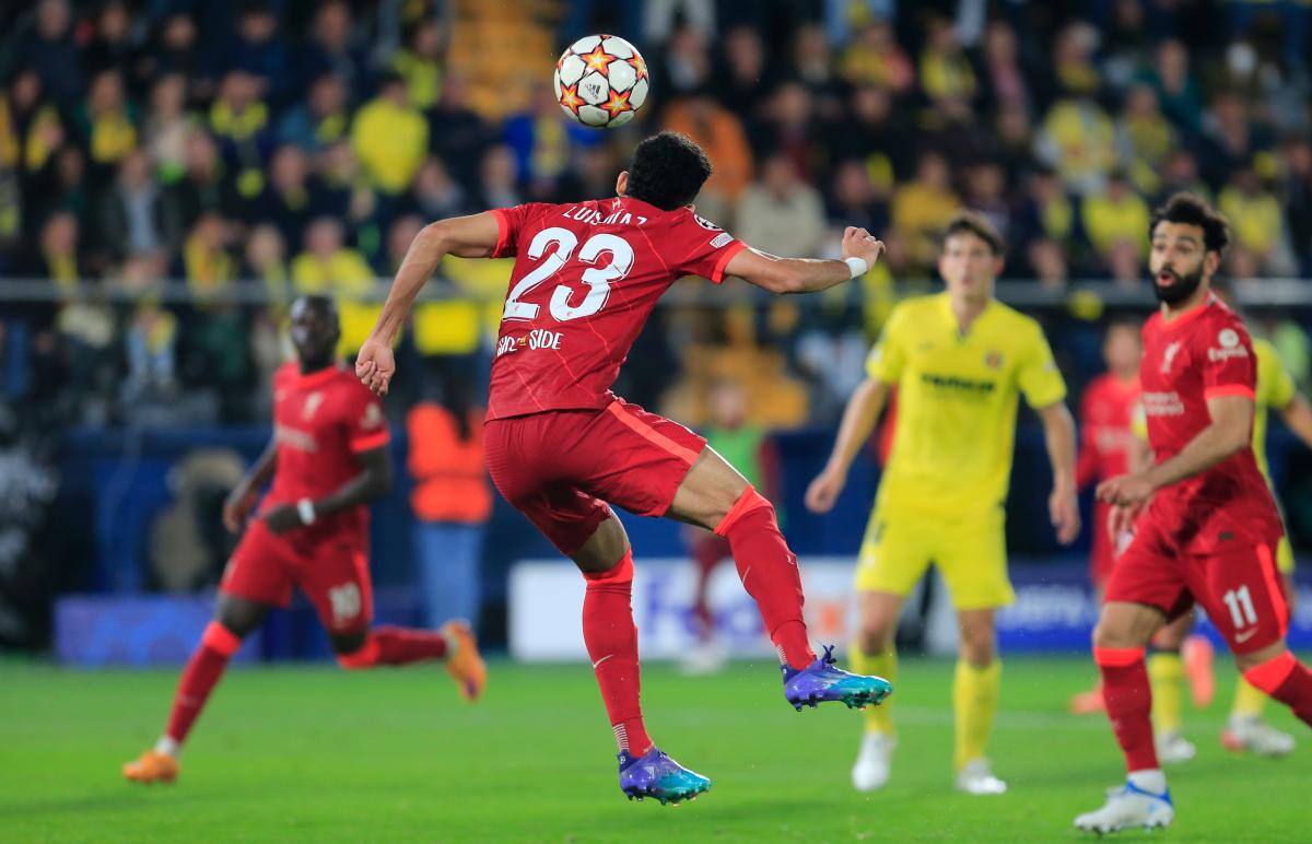 Imágenes del juego de vuelta entre Liverpool y Villarreal, por la semifinal de la Champions League. //EFE