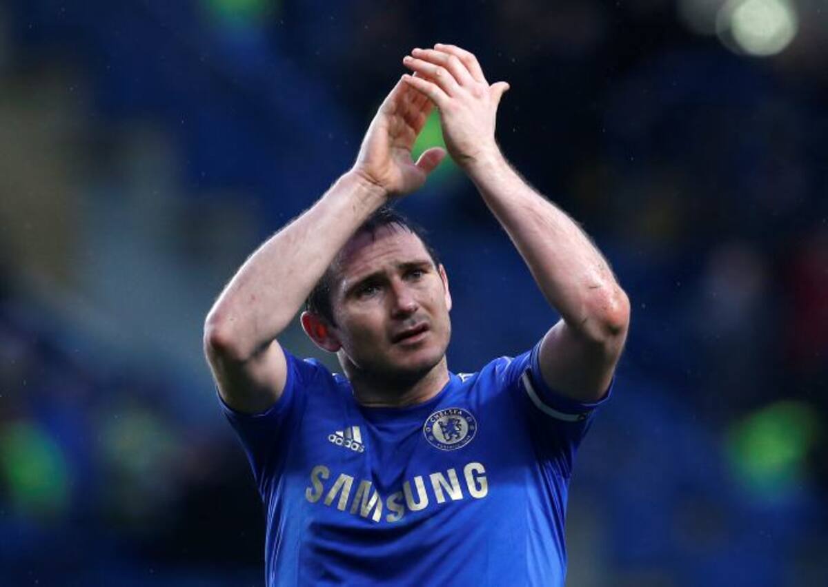 El Chelsea se adelantó en la primera parte con un gol de Frank Lampard (19), rematando de cabeza un centro del belga Eden Hazard. AP