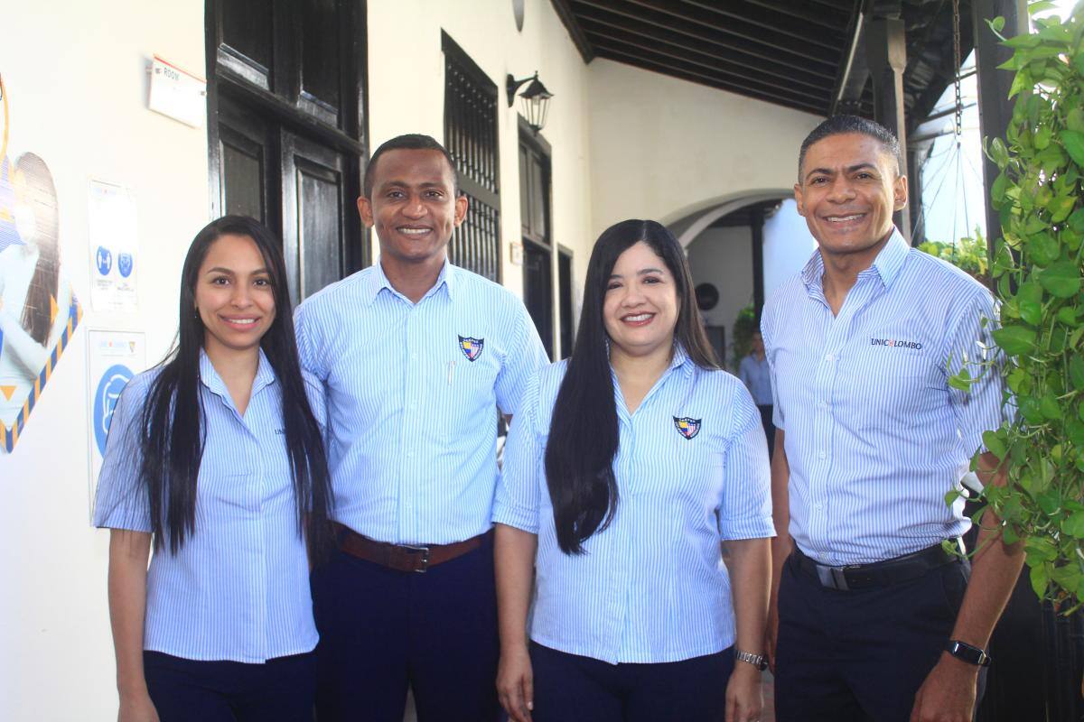 Angélica Herrera, Diego Ortega, Brenda Martínez y Adolfo Cantillo.