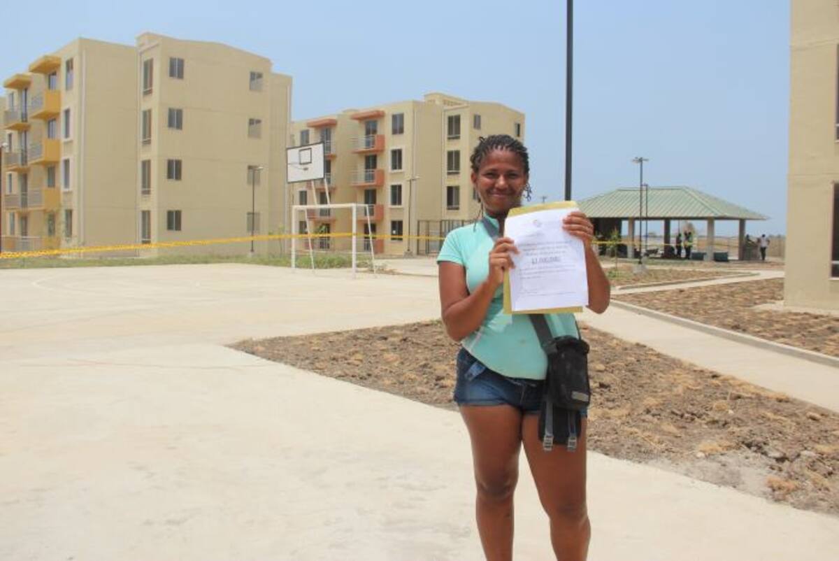 Tivizai de La Hoz no sólo obtuvo una vivienda en el conjunto de edificios de Ciudad Bicentenario, también ganó un bono por un millón de pesos para dotar su nueva casa Mónica Casilla