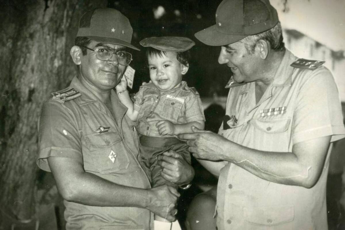 Se estrena ‘Seguridad’, documental sobre secretos de familia y la revolución cubana