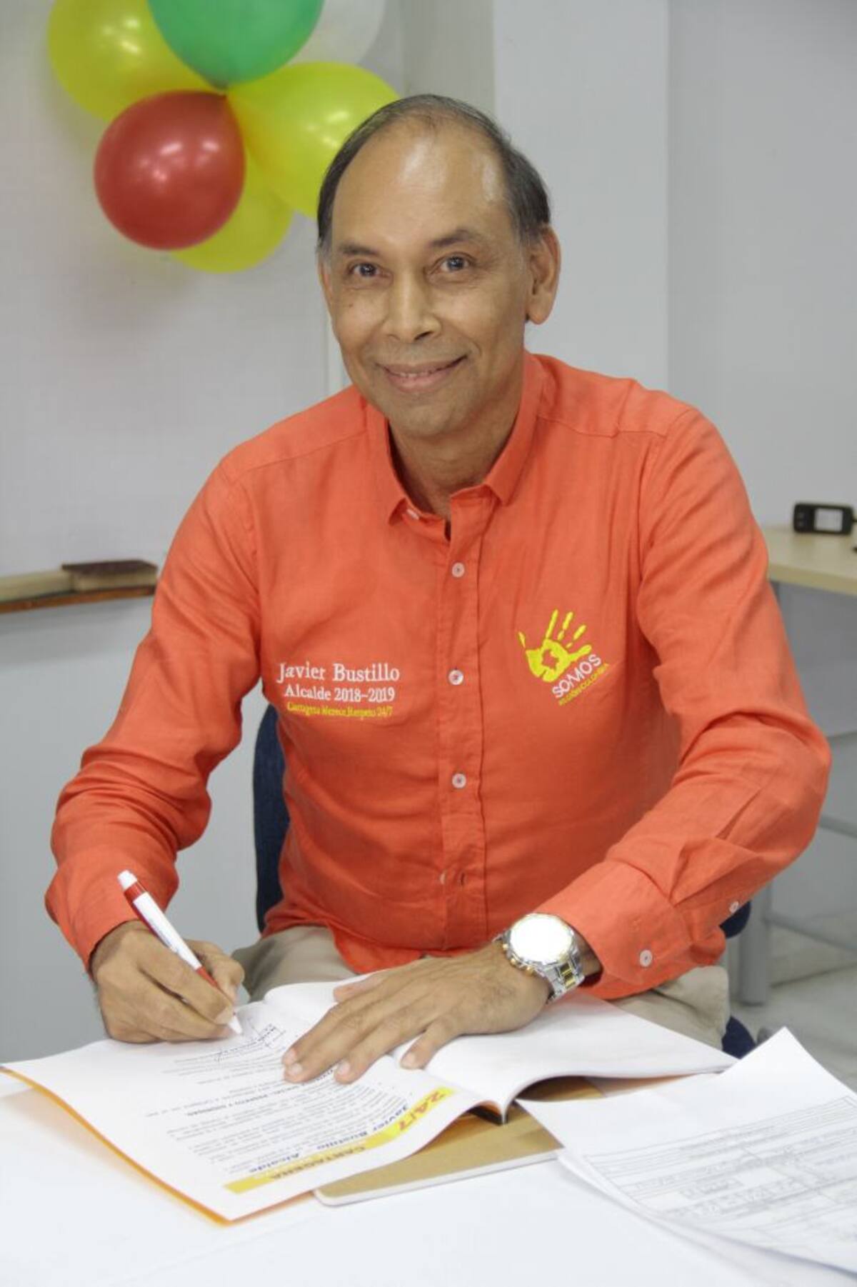 Javier Bustillo, se inscribió ante los registradores especiales de Cartagena, Diego Gutiérrez y José Daza. Luis Herrán
