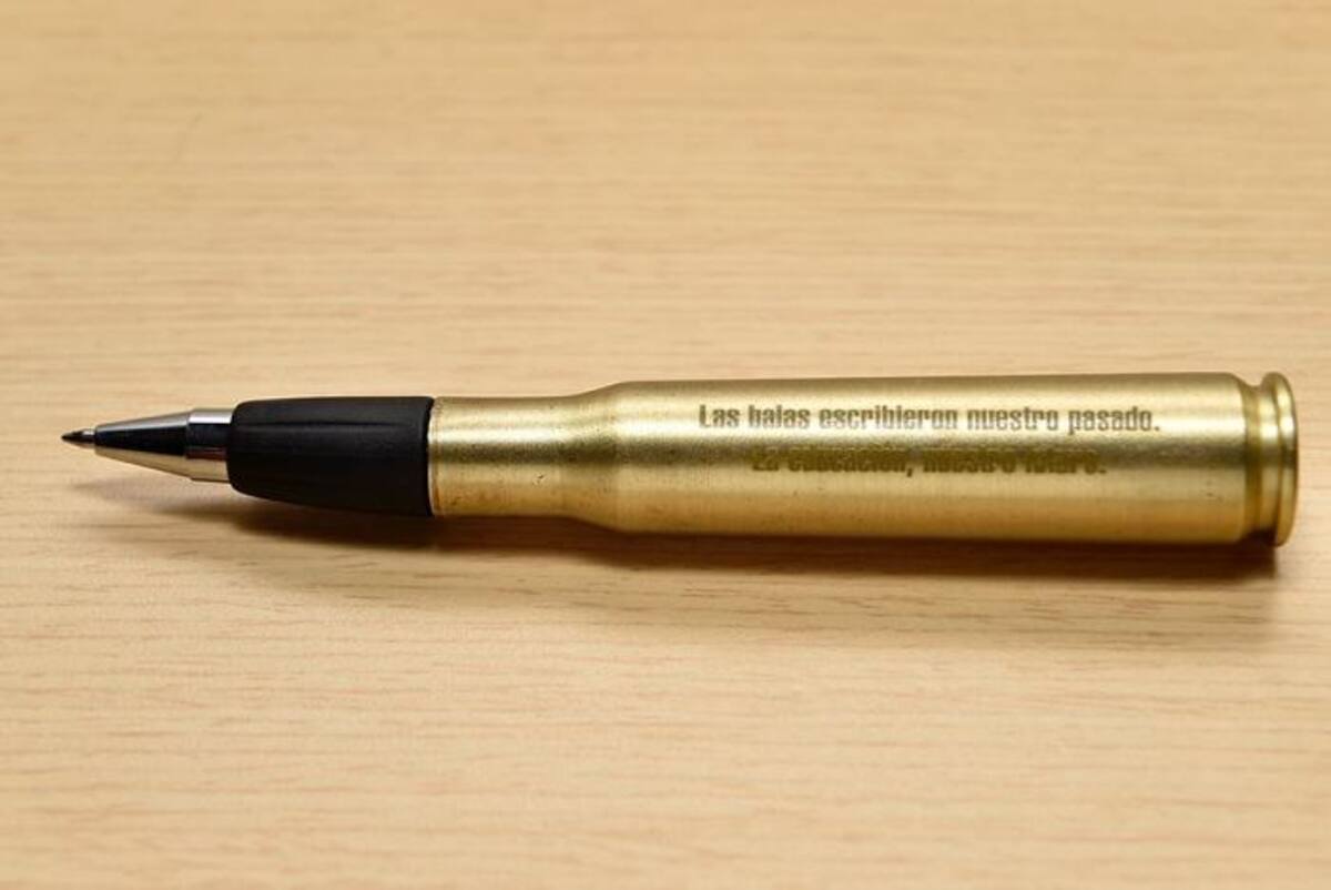 El ‘balígrafo’ se ha usado para suscribir los más importantes acuerdos alcanzados con las Farc. FOTO: COLPRENSA