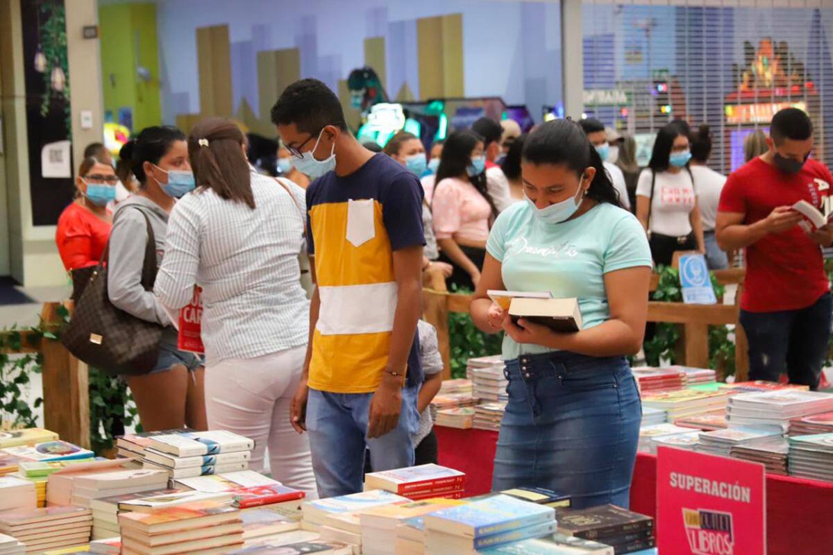 Un espacio gigante para los amantes de los libros en Cartagena