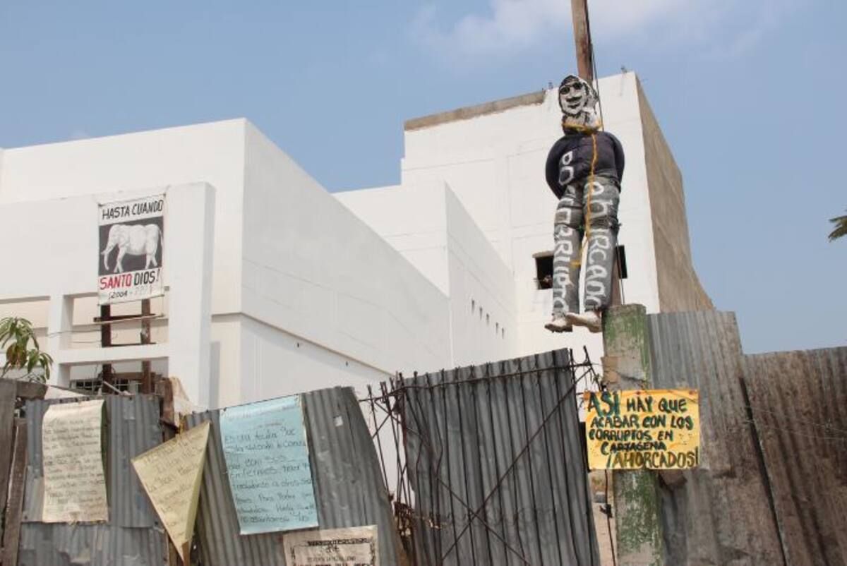 Los vecinos de San Fernando exigen que se culminen las obras para que en junio pueda abrirse el hospital al público. ANTONIO CANCHILA GARCÍA - ELUNIVERSAL.COM.CO