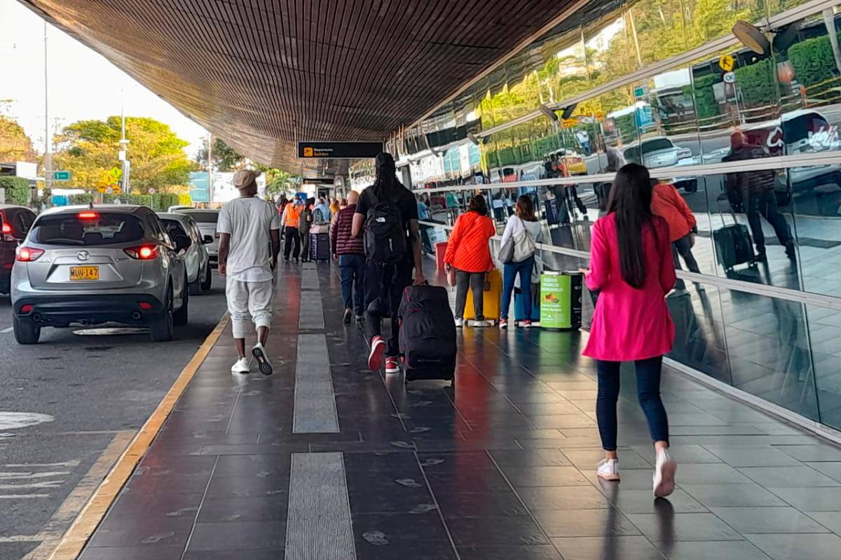 Supertransporte le recuerda a Viva Air los deberes con sus pasajeros