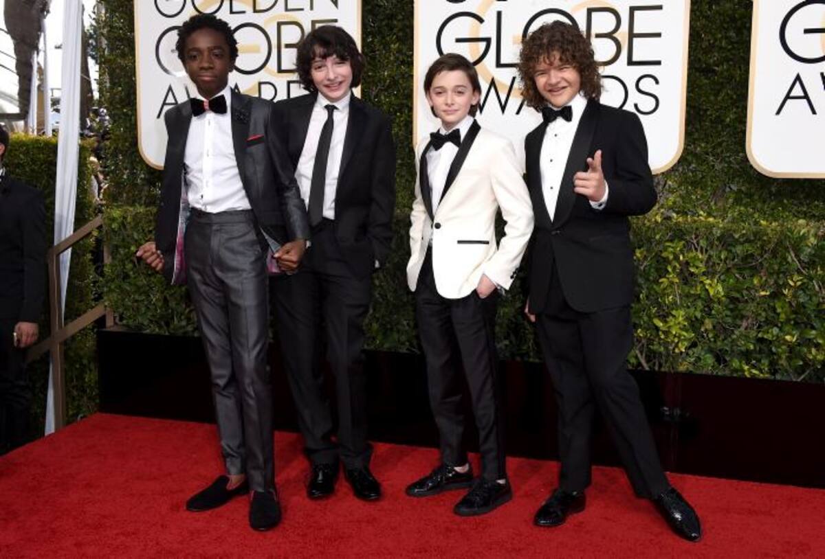 Caleb McLaughlin, Finn Wolfhard, Noah Schnapp, y Gaten Matarazzo, de "Stranger Things. AP.