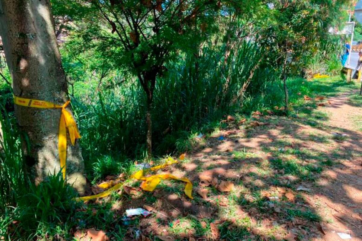 Lo mataron a puñaladas: le dejaron un cartel acusándolo de abusar de menores