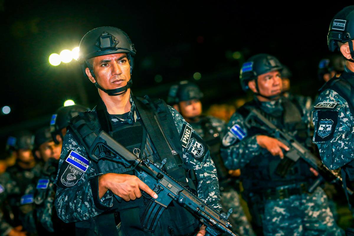Cerco de 8.000 soldados y policías para combatir a pandilleros en El Salvador