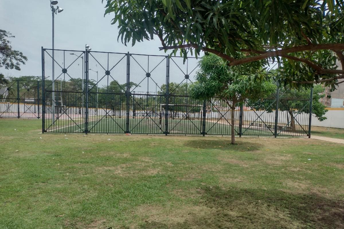 Nos toca aguantar el olor a marihuana: residentes de Parque Heredia