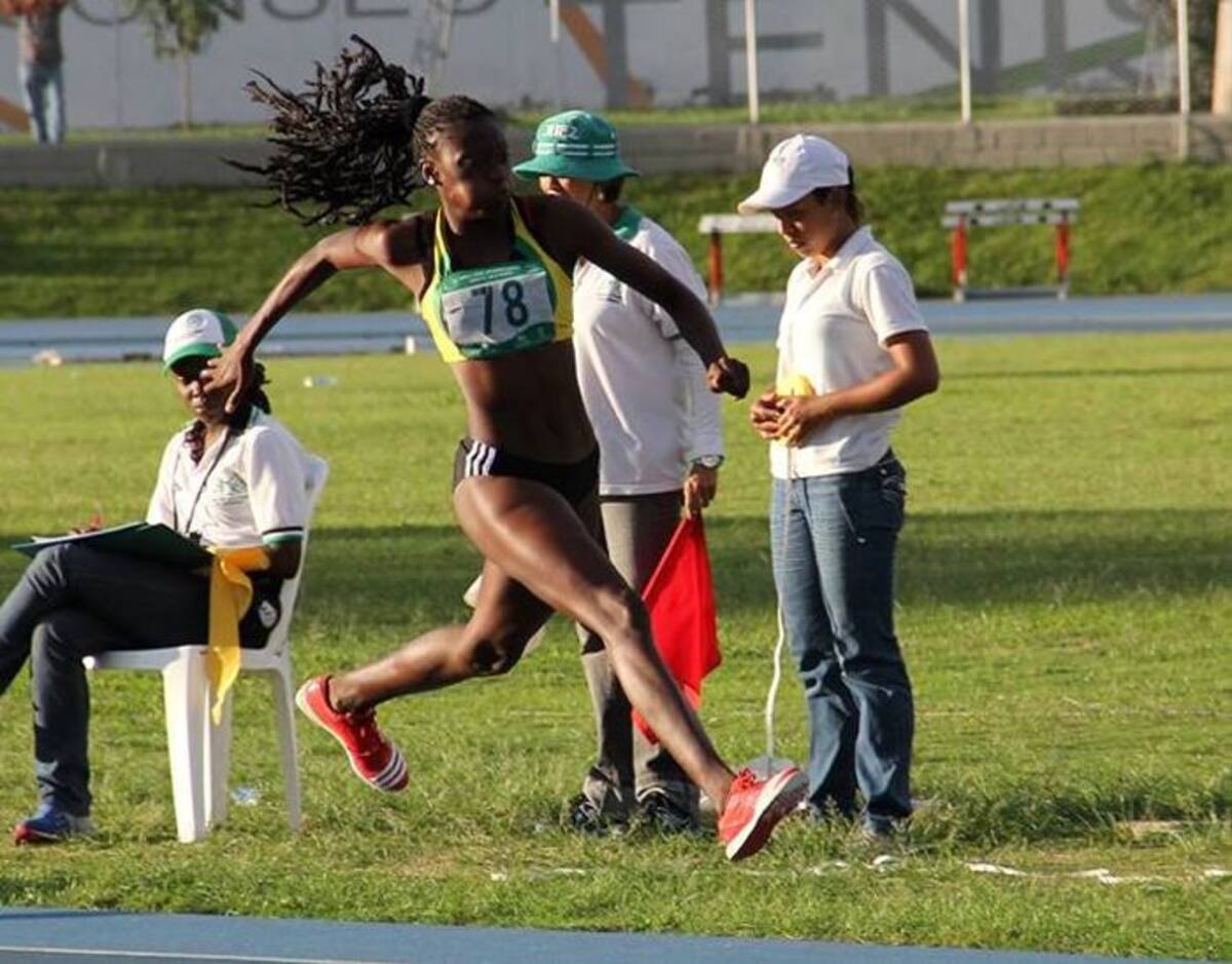 Giselly Landazuri competirá en salto triple por Bolívar. CORTESÍA