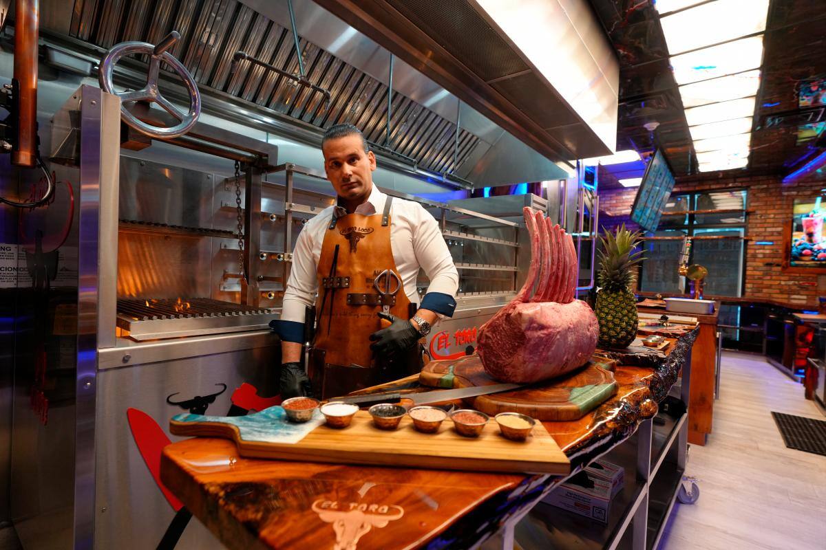 El chef e influencer Aldo Espinosa Moreno revela sus secretos en la cocina