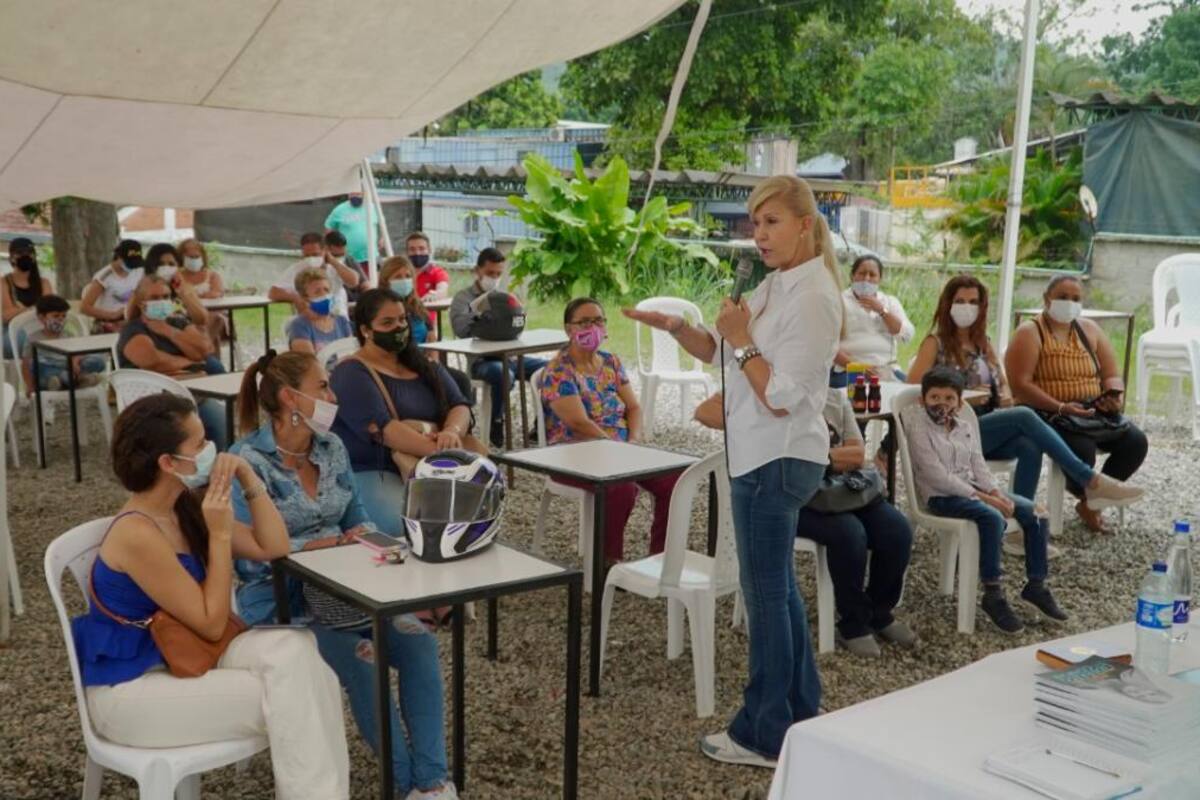 66 bolivarenses buscan aval de La U para aspirar al Congreso