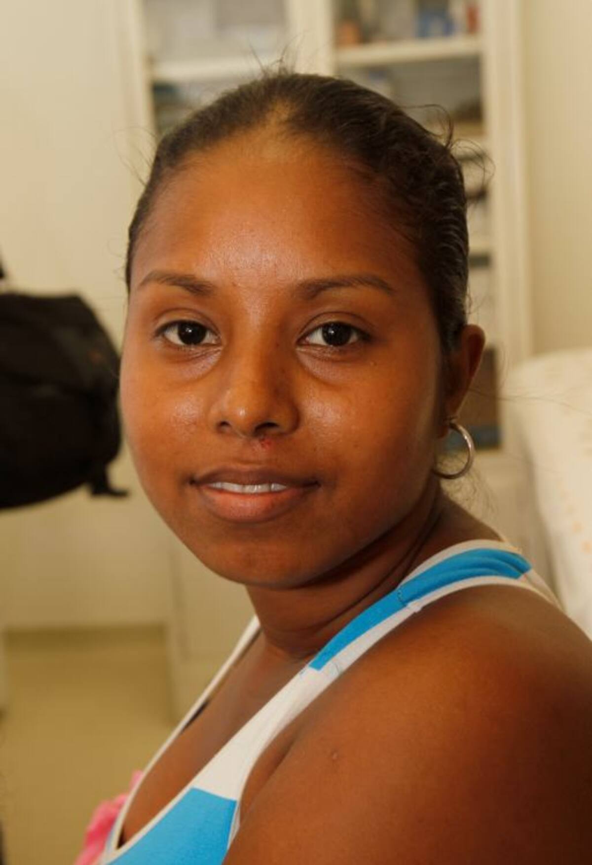 “Me parece bien que hagan estas jornadas porque es una ayuda para los niños para que no se enfermen y tengan las vacunas al día”: Arlenis López, madre. AROLDO MESTRE - EL UNIVERSAL