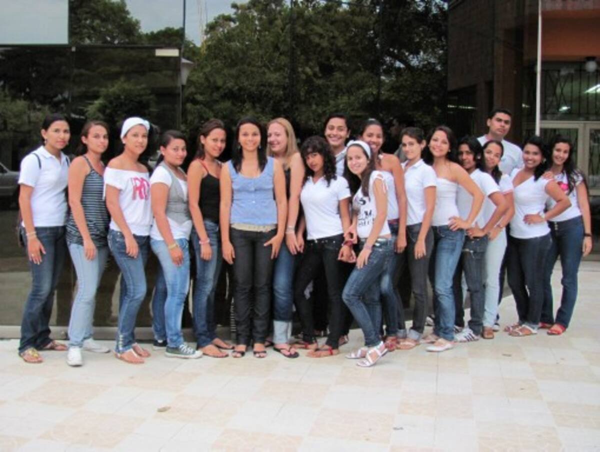 Integrantes del Semillero Huella Caribe, del programa de Economía de Unisucre.